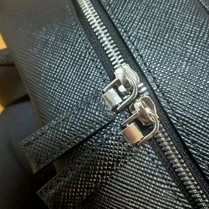 [BUNJANG] Prada Saffiano Backpack Black / 프라다 사피아노 백팩 블랙 (남며 모두사용갸능)