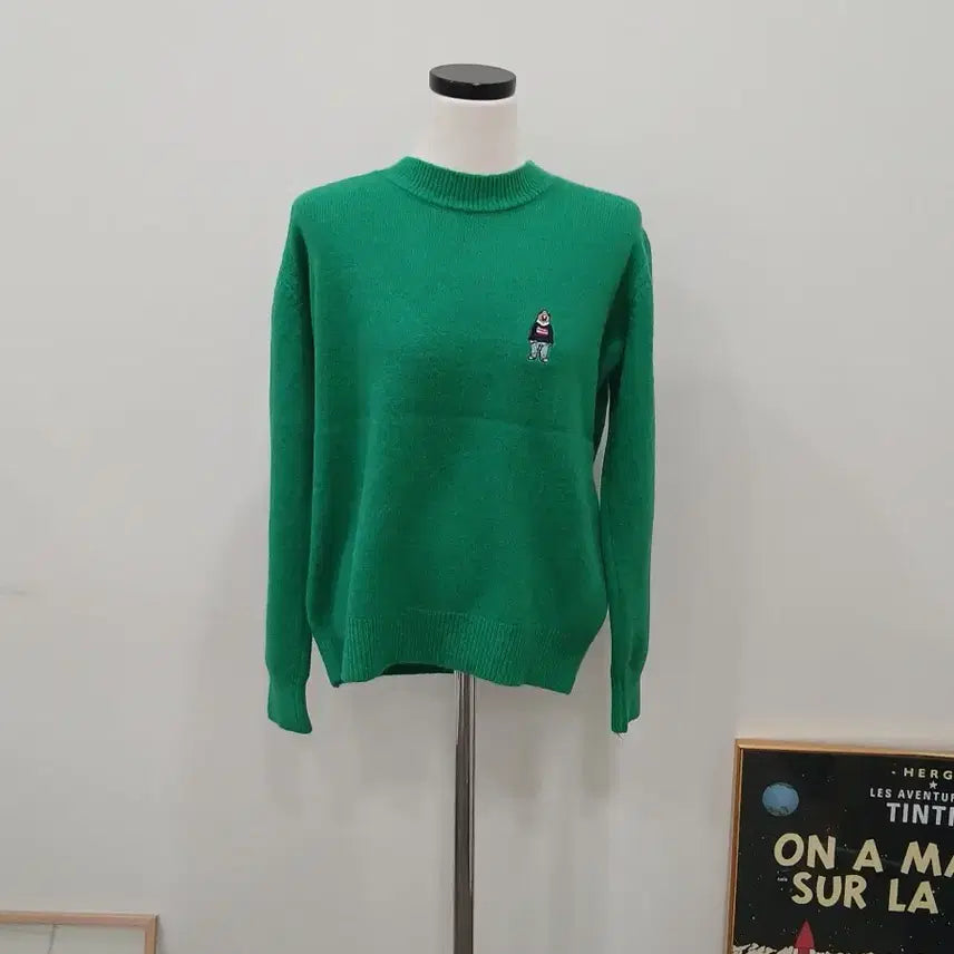 [BUNJANG] Brown Character Embroidered Knit Top / 브라운 캐릭터 자수 니트