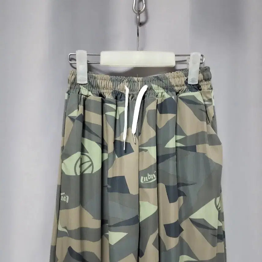 [SOLD OUT] 카모플라쥬 패턴 스판 조거 팬츠