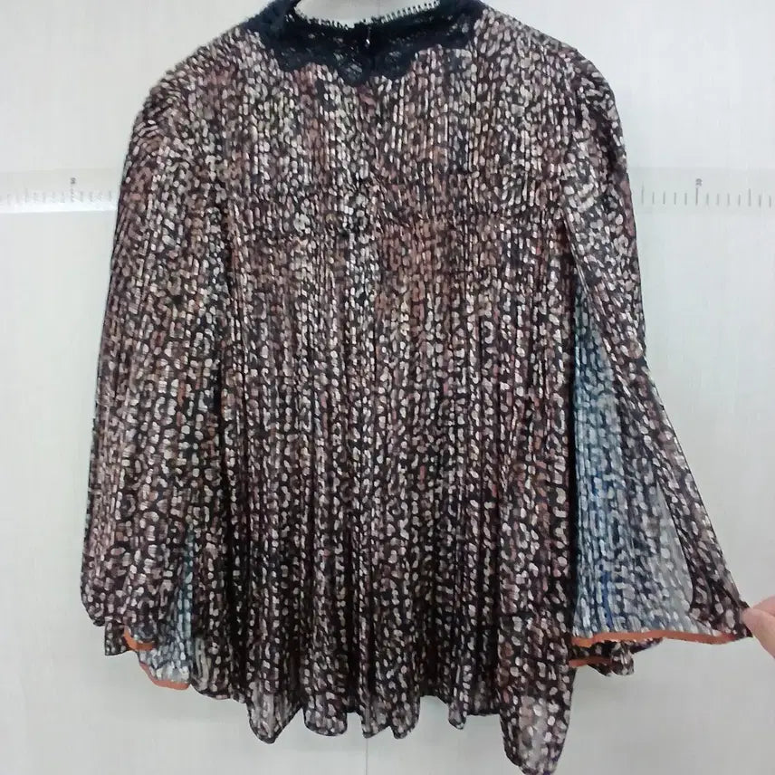 [BUNJANG] Time Pattern Lace Blouse / 타임 패턴 블라우스