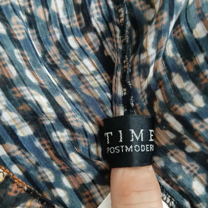[BUNJANG] Time Pattern Lace Blouse / 타임 패턴 블라우스