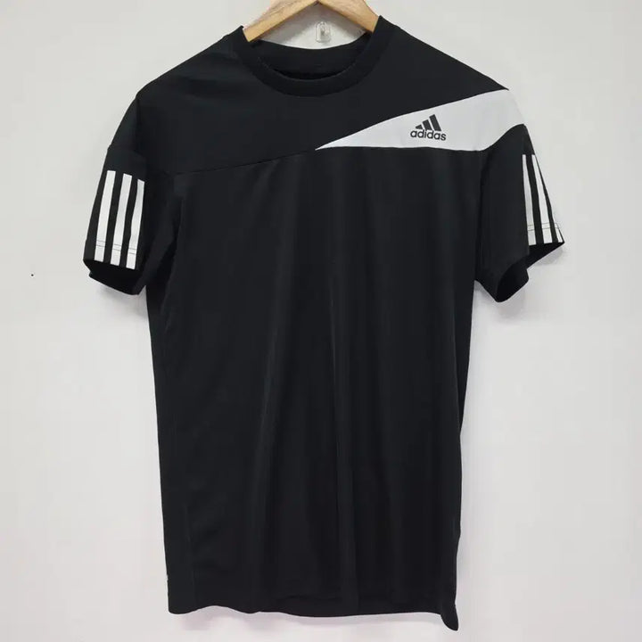 [BUNJANG] Adidas Response Functional Short Sleeve T-Shirt / 아디다스 기능성반팔 티셔츠 095