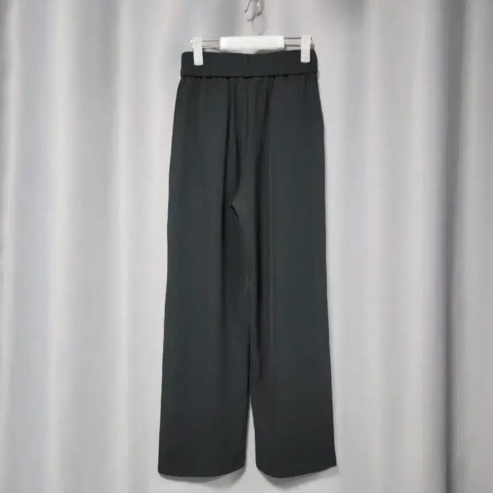 [SOLD OUT] 투턱 스판 슬랙스