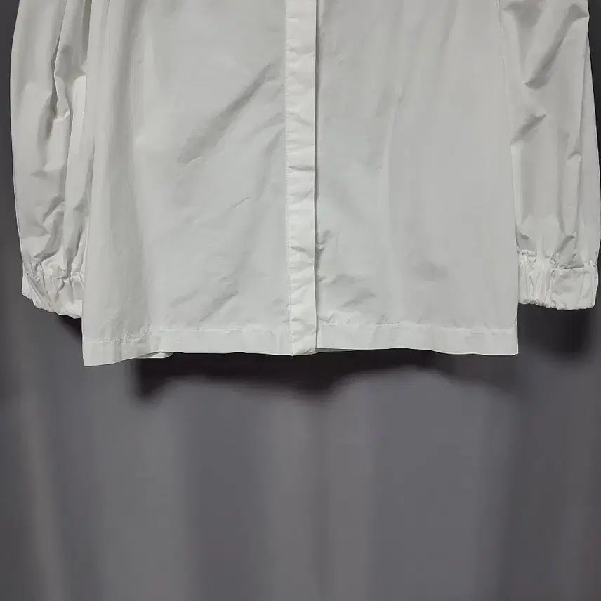 [SOLD OUT] 밴딩 소매 라운드 퍼프 블라우스