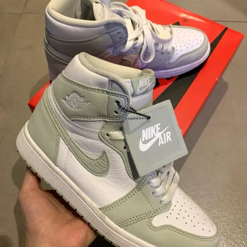 [BUNJANG] Nike Jordan 1 Retro High OG Seafoam Sneakers / 250 나이키 조던1 레트로 하이 OG 씨폼 마지막가격내림
