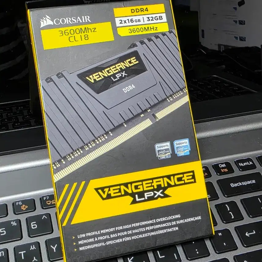 [BUNJANG] Corsair DDR4 32GB 3600MHz CL18 Memory RAM / 새제품! 커세어 DDR4 32GB 3600MHz *CL18 메모리 