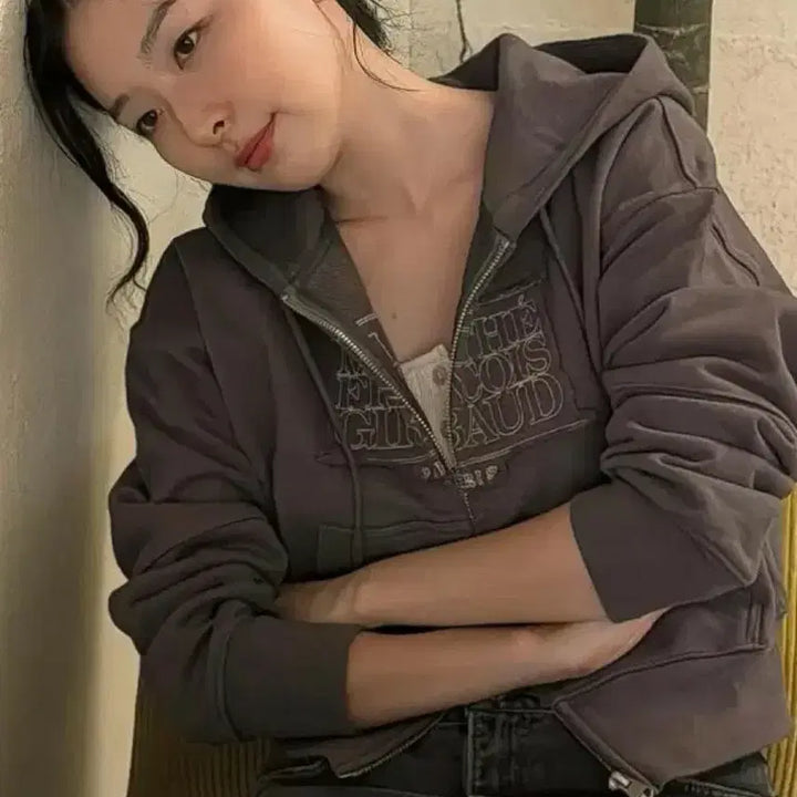[BUNJANG] Marithe Francois Girbaud Seulgi Classic Logo Crop Hoodie Charcoal (M) / (슬기st) 마리떼프랑소와저버 클래식 로고 크롭 후드집업 차콜 (M)
