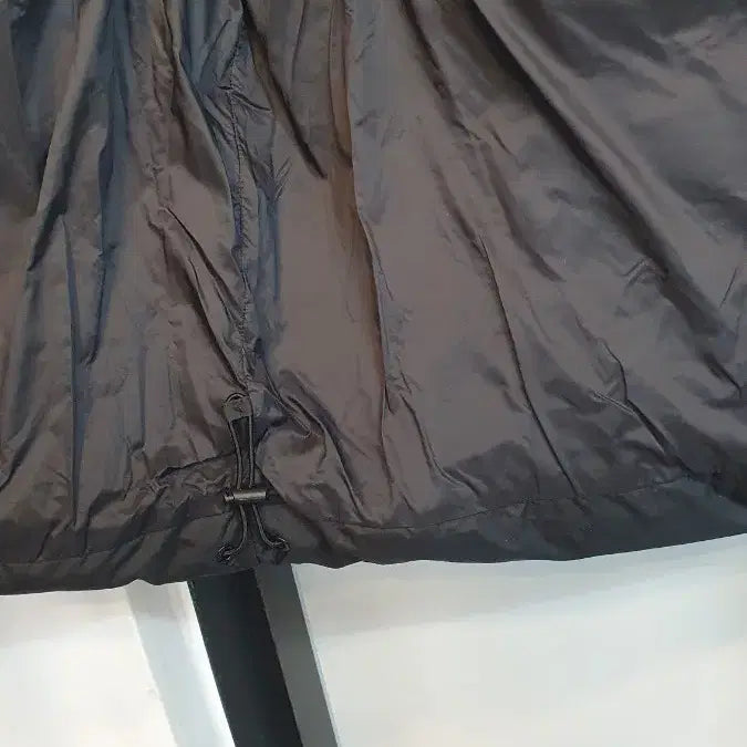 [BUNJANG] Discovery Black Padded Vest (Size 95) / 디스커버리 검정 패딩 조끼95  상태최상급 새거수준 남여공용