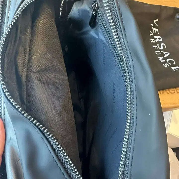[BUNJANG] Versace Black Waterproof Clutch Pouch / 베르사체 블랙 방수 클러치 파우치
