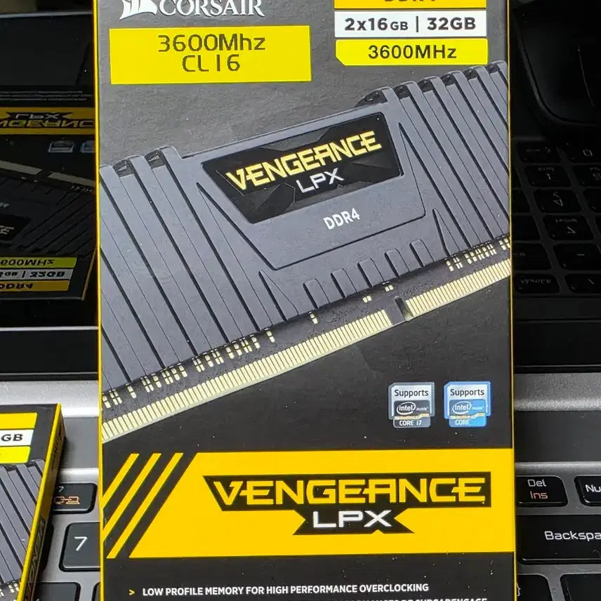 [BUNJANG] Corsair DDR4 32GB 3600MHz CL16 Memory / 새제품! 커세어 DDR4 32GB 3600MHz *CL16 메모리 