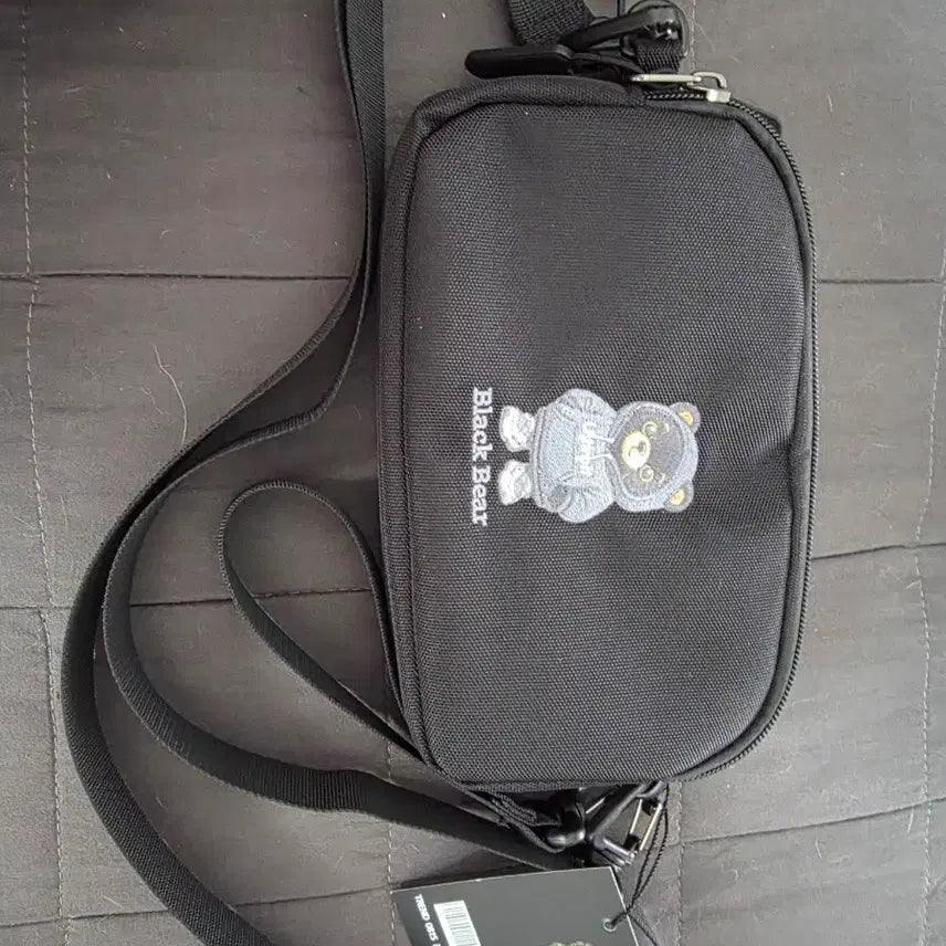 [BUNJANG] Black Bear Black Mini Crossbody Bag / 블랙베어 Black Bear 블랙 미니 크로스백