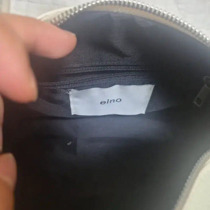 [BUNJANG] 에이노 Aplin bag  크림색상 / 에이노 Aplin bag  크림색상