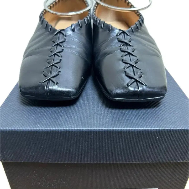 [BUNJANG] Jil Sander Whipped Stitch Ring Flat Shoes / 질샌더 휩스티치 링  플랫 블랙 37