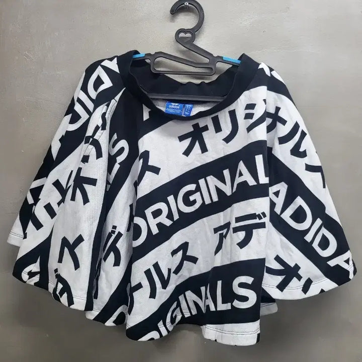 [BUNJANG] Adidas Originals Skirt - Black/White / 아디다스 오리지널 치마블랙/화이트