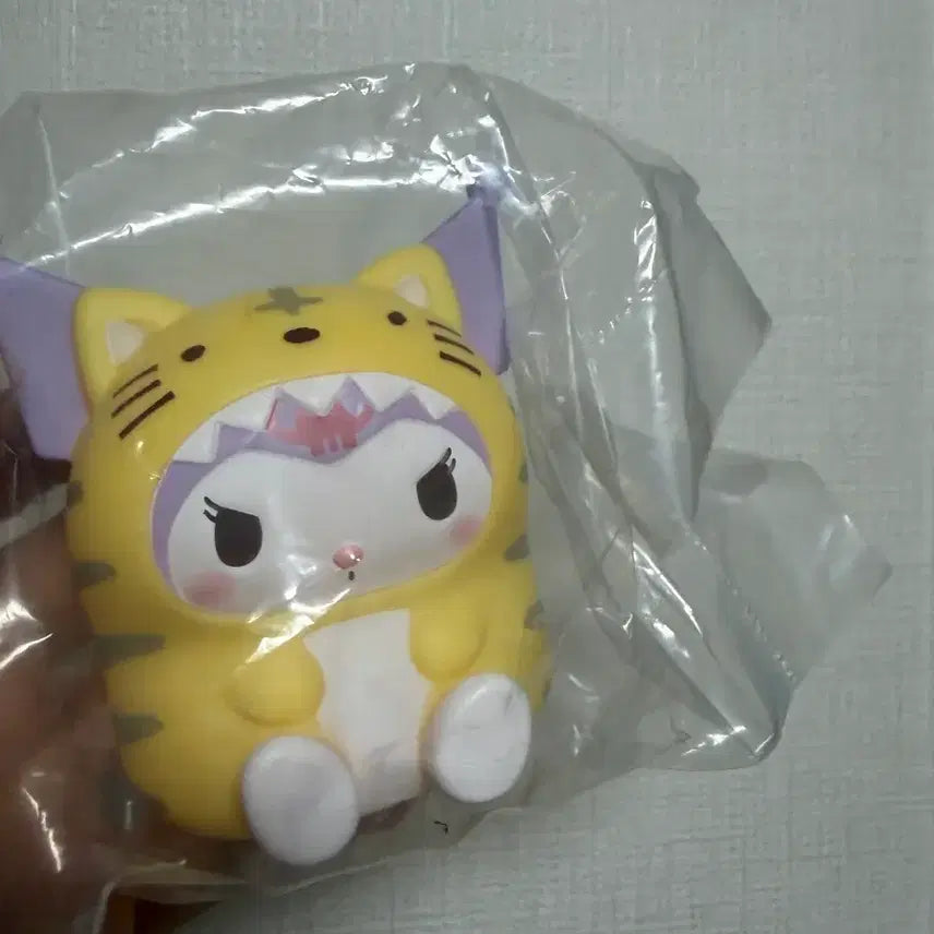[BUNJANG] Sanrio Animal Tiger Kuromi Gacha / 산리오 애니멀 호랑이 쿠로미 가챠 판매