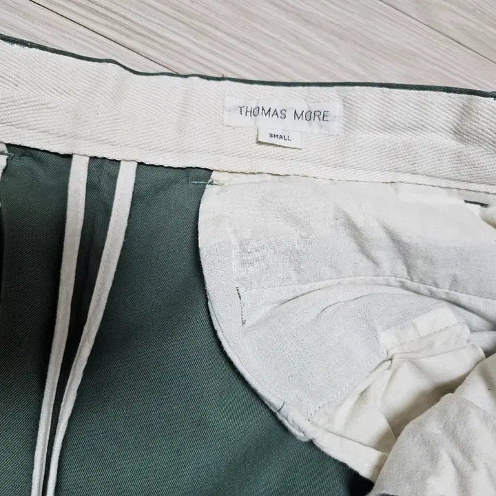 [BUNJANG] Thomas More Khaki Cotton Pants Size S / 토마스모어 카키색 바지 S