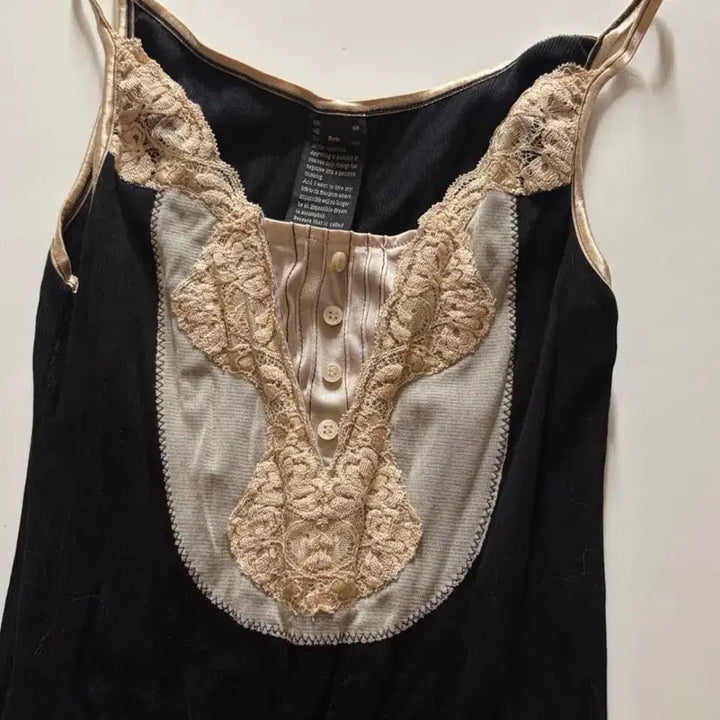[BUNJANG] Keto House Vintage Lace Sleeveless Top / 케토하우스 빈티지 레이스 슬리브리스