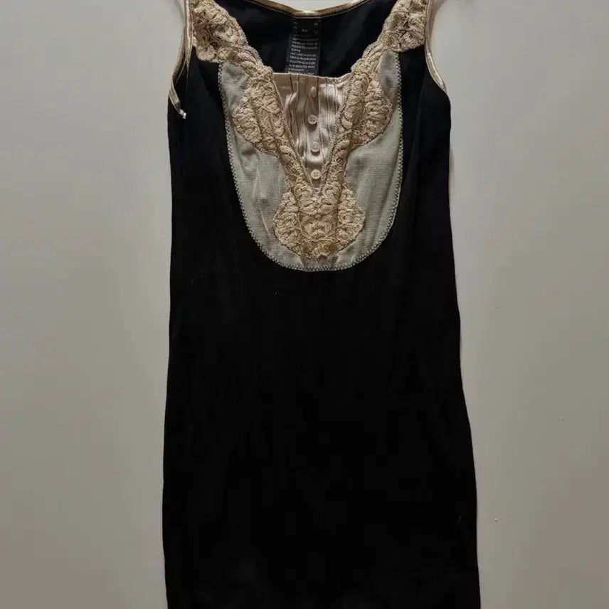 [BUNJANG] Keto House Vintage Lace Sleeveless Top / 케토하우스 빈티지 레이스 슬리브리스
