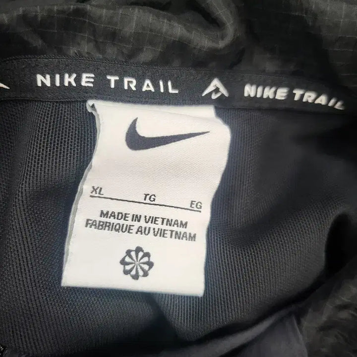 [BUNJANG] Nike Black Windbreaker Jacket XL / 나이키 블랙 바람막이 자켓xl