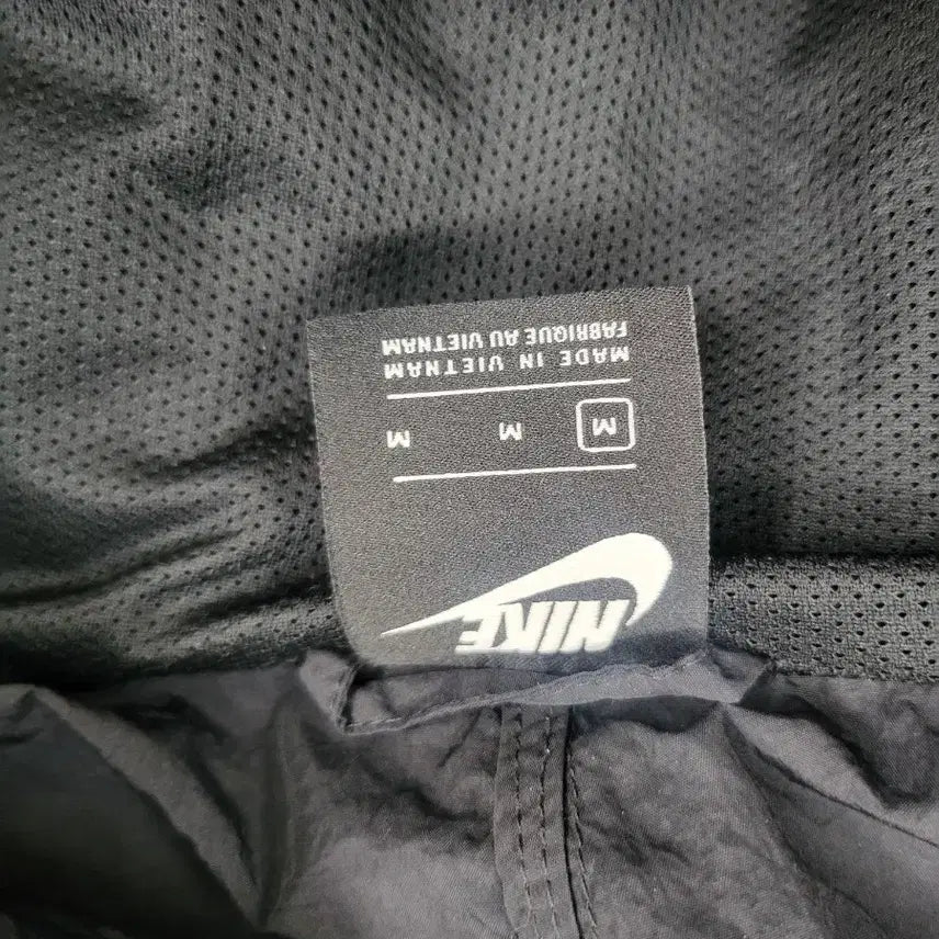 [BUNJANG] Nike Black Hooded Windbreaker Jacket / 나이키 바람막이 블랙 후드집업m