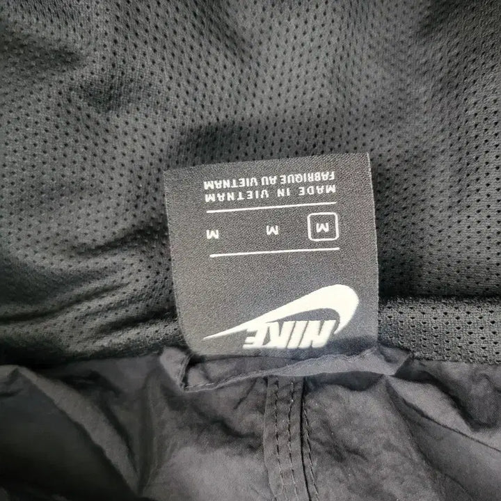 [BUNJANG] Nike Black Hooded Windbreaker Jacket / 나이키 바람막이 블랙 후드집업m
