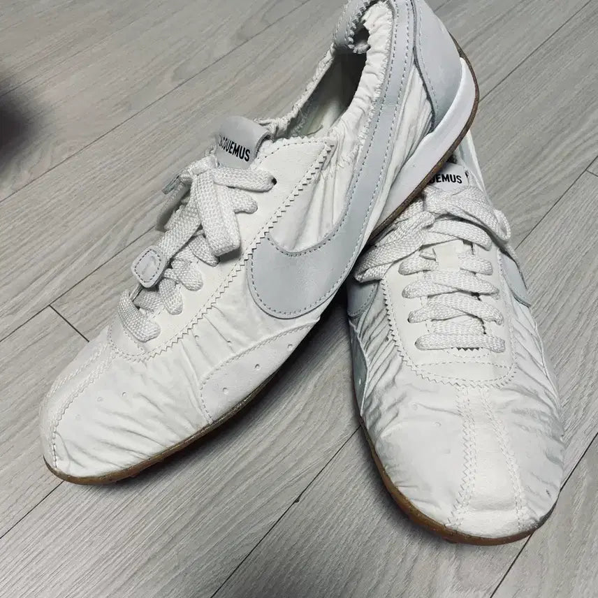 [BUNJANG] 나이키 자크뮈스 문슈즈 / 나이키 자크뮈스 문슈즈