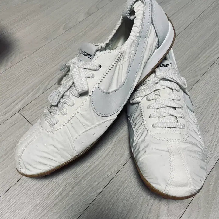 [BUNJANG] 나이키 자크뮈스 문슈즈 / 나이키 자크뮈스 문슈즈