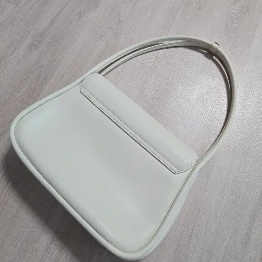 [BUNJANG] Plowm Notting Hill Bag Ivory Leather / 플로움 노팅힐백 아이보리컬러