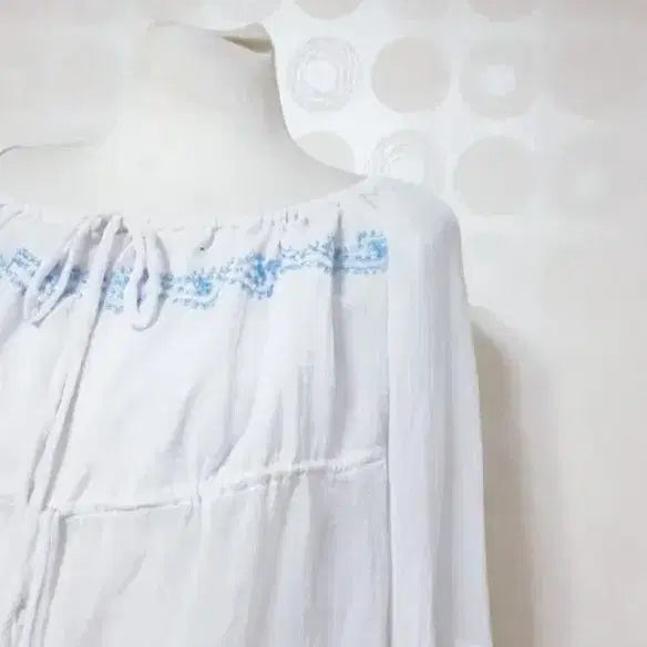 [BUNJANG] White Aerobics Dance Sport Latin Zumba Top Size M / M사이즈 에어로빅 댄스복 스포츠 라틴 줌바