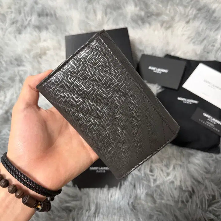 [BUNJANG] Yves Saint Laurent Matelassé Envelope Medium Wallet / 입생로랑 마틀라세 엔벨로프 중지갑