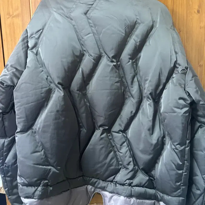 [BUNJANG] Unaffected Diamond Down Jacket / 언어펙티드 다이아몬드 다운점퍼