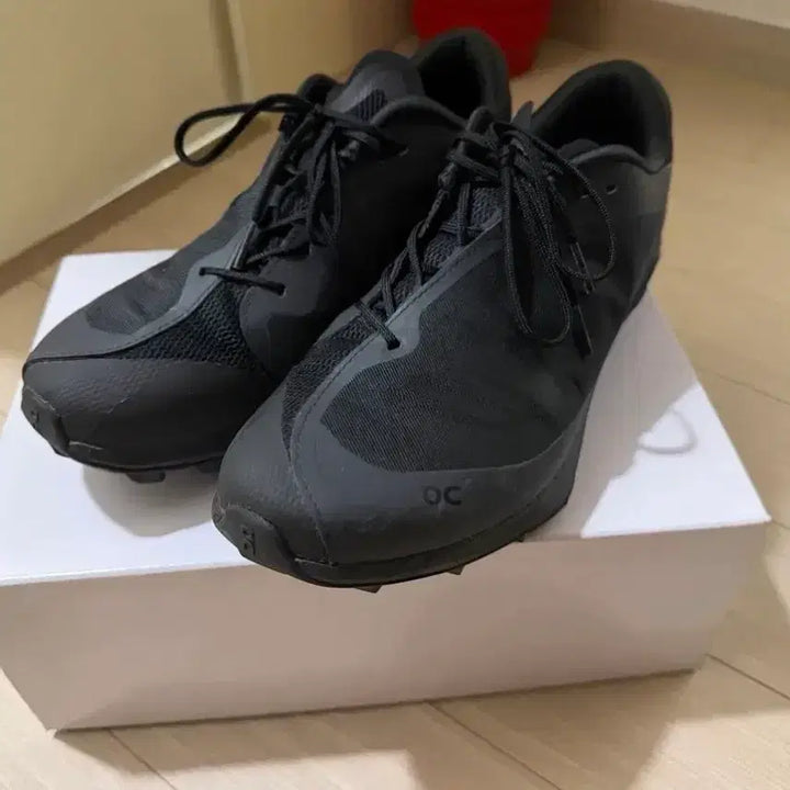 [SOLD OUT] 온러닝 파프 클라우드벤처 피크 올 블랙