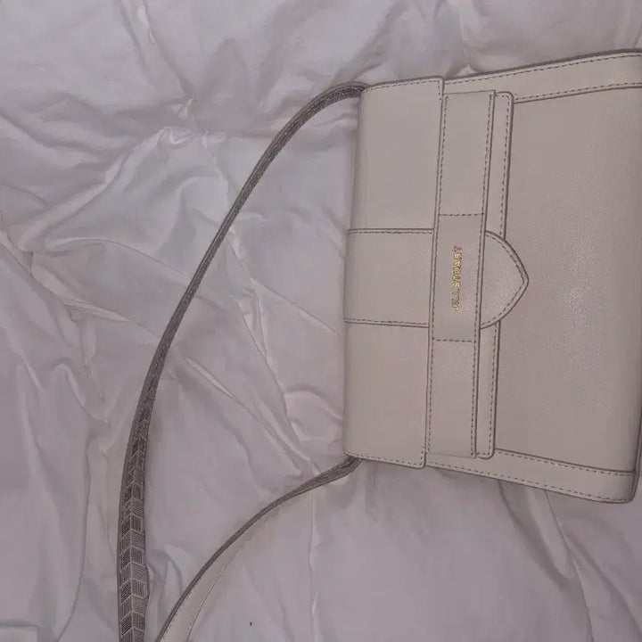 [BUNJANG] JILLSTUART Ivory Crossbody Bag / 질스튜어트 아이보리 가방