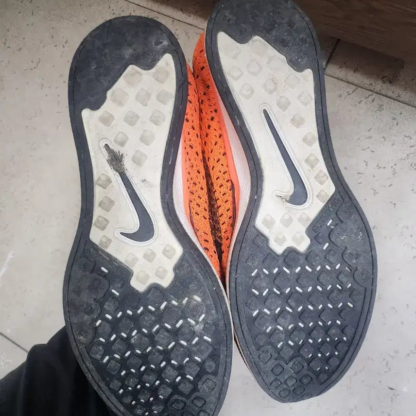 [SOLD OUT] 나이키 플라이니트 레이서 오렌지 런닝화  운동화 265 사이즈
