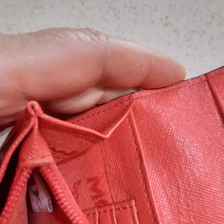 [BUNJANG] MCM Red Women&