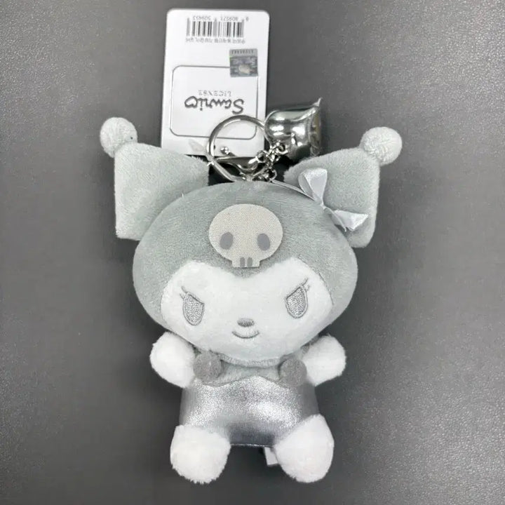 [BUNJANG] Sanrio Kuromi Doll Heart Keyring (Gray/Silver, 13cm) / (미사용) 산리오 쿠로미 인형 하트 키링 그레이 실버 (13cm)