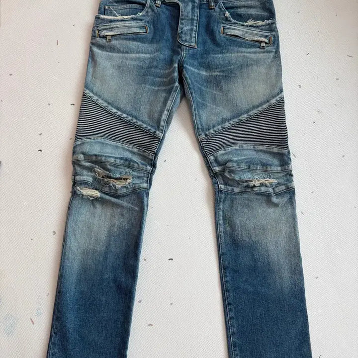 [BUNJANG] Balmain Biker Distressed Jeans / 발망 바이커 디스진 청바지