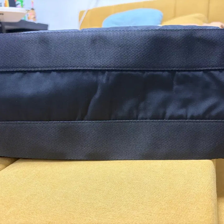 [BUNJANG] Uniqlo 2-Way Tote Bag / 유니클로 2WAY 토트백