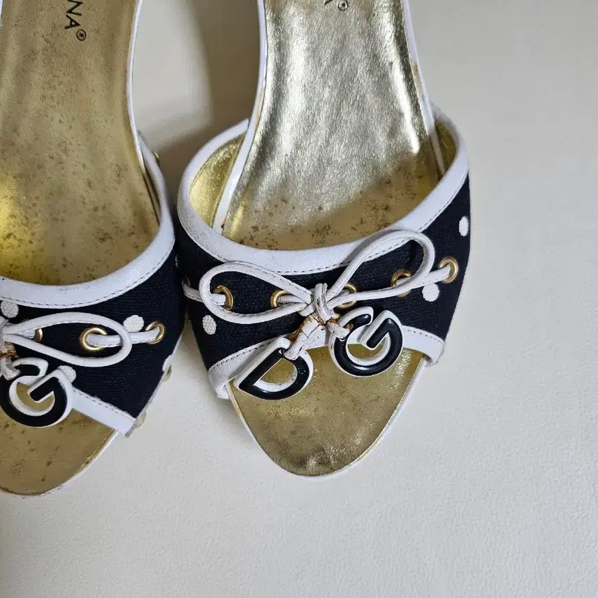 [BUNJANG] Dolce &amp; Gabbana Ribbon Detail Mule Slippers / 돌체앤가바나 뮬 슬리퍼 블랙/화이트