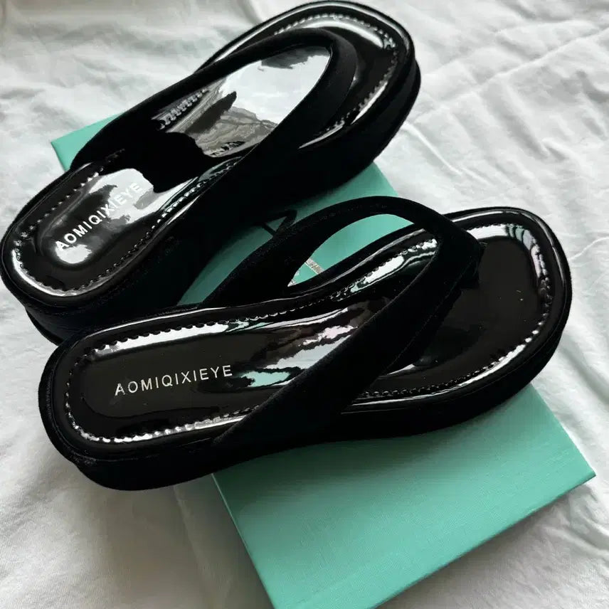 [BUNJANG] Enamel Velvet Flip-Flop Sandals / 새상품) 에나멜 벨벳 쪼리샌들 사이즈다양