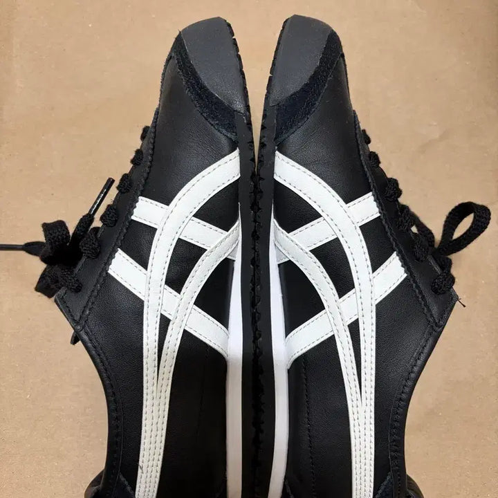 [BUNJANG] Onitsuka Tiger Mexico 66 Black/White / 오니츠카타이거 멕시코66 블랙/화이트