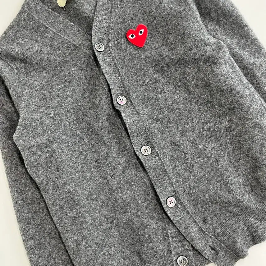 [BUNJANG] Comme des Garçons Red Appliqué Knit Cardigan / [정품] 꼼데가르송 레드 와펜 니트 가디건
