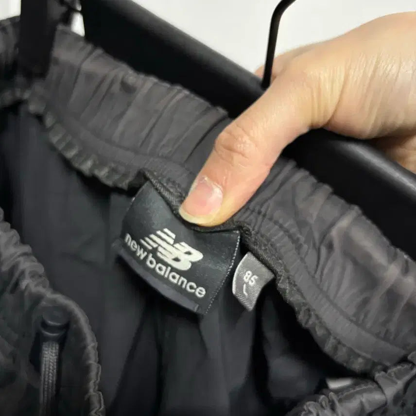 [BUNJANG] New Balance Nylon Jogger Pants / 뉴발란스 나일론 조거팬츠