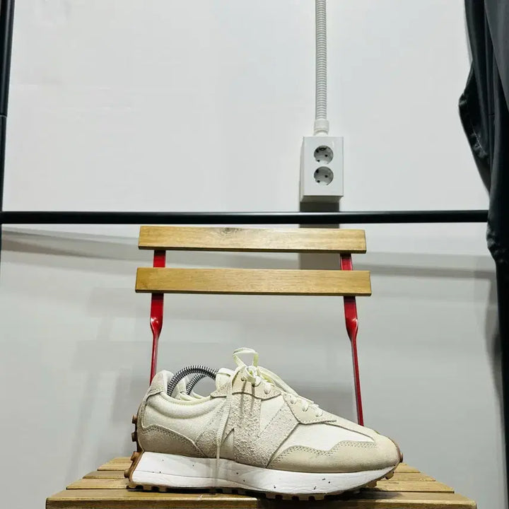 [SOLD OUT] 250) 뉴발란스 운동화 남녀공용 신발 327 아이보리