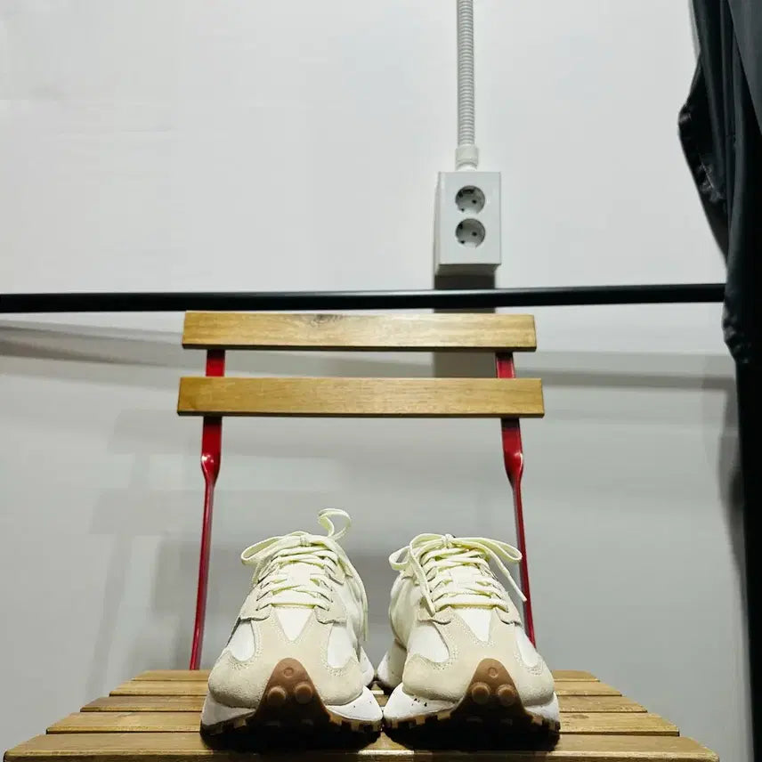 [SOLD OUT] 250) 뉴발란스 운동화 남녀공용 신발 327 아이보리