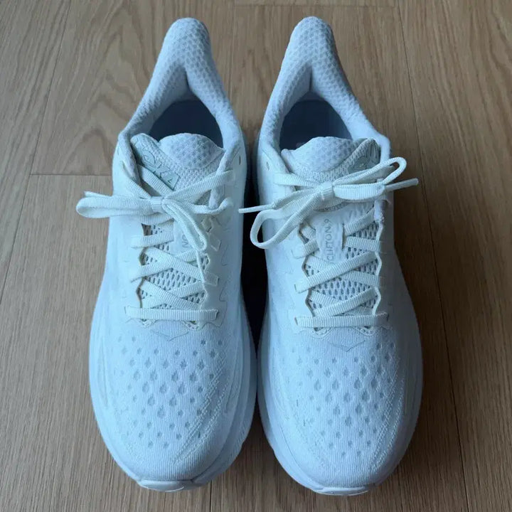 [BUNJANG] Hoka Clifton 9 Running Shoes (255mm) / 호카 클리프톤9 255 새 상품