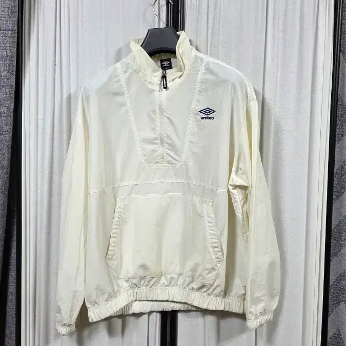 [BUNJANG] Umbro Anorak Windbreaker (100) / 엄브로아노락바람막이(100)