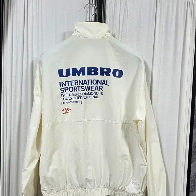 [BUNJANG] Umbro Anorak Windbreaker (100) / 엄브로아노락바람막이(100)