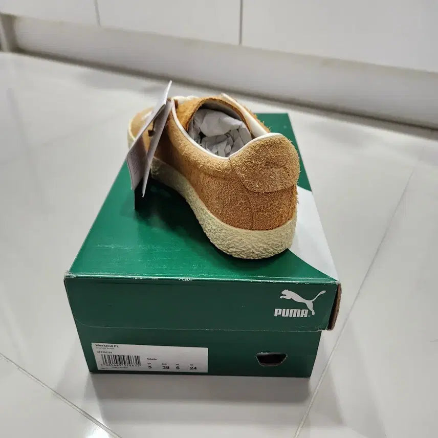 [BUNJANG] Puma Weekend PL 240 Limited Edition Sneakers / (새상품 새제품)푸마퓨마 위켄드PL 240 - 한정판새신발/운동화생일선물