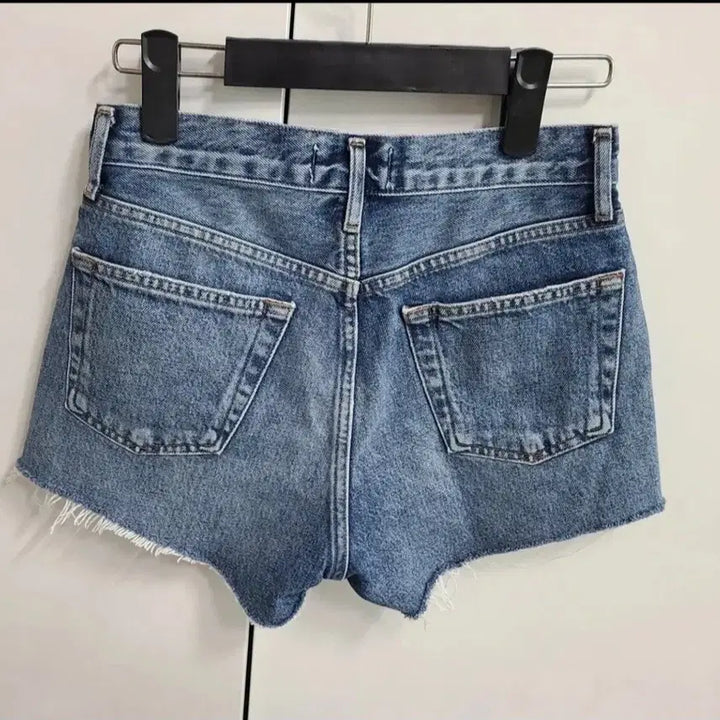 [BUNJANG] AGOLDE Parker Denim Shorts Size 23 / 에이골디 파커 쇼츠 23사이즈